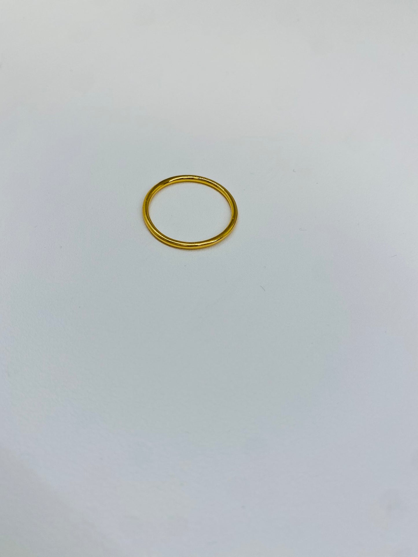 Simple Sleek Ring in Gold & Silver